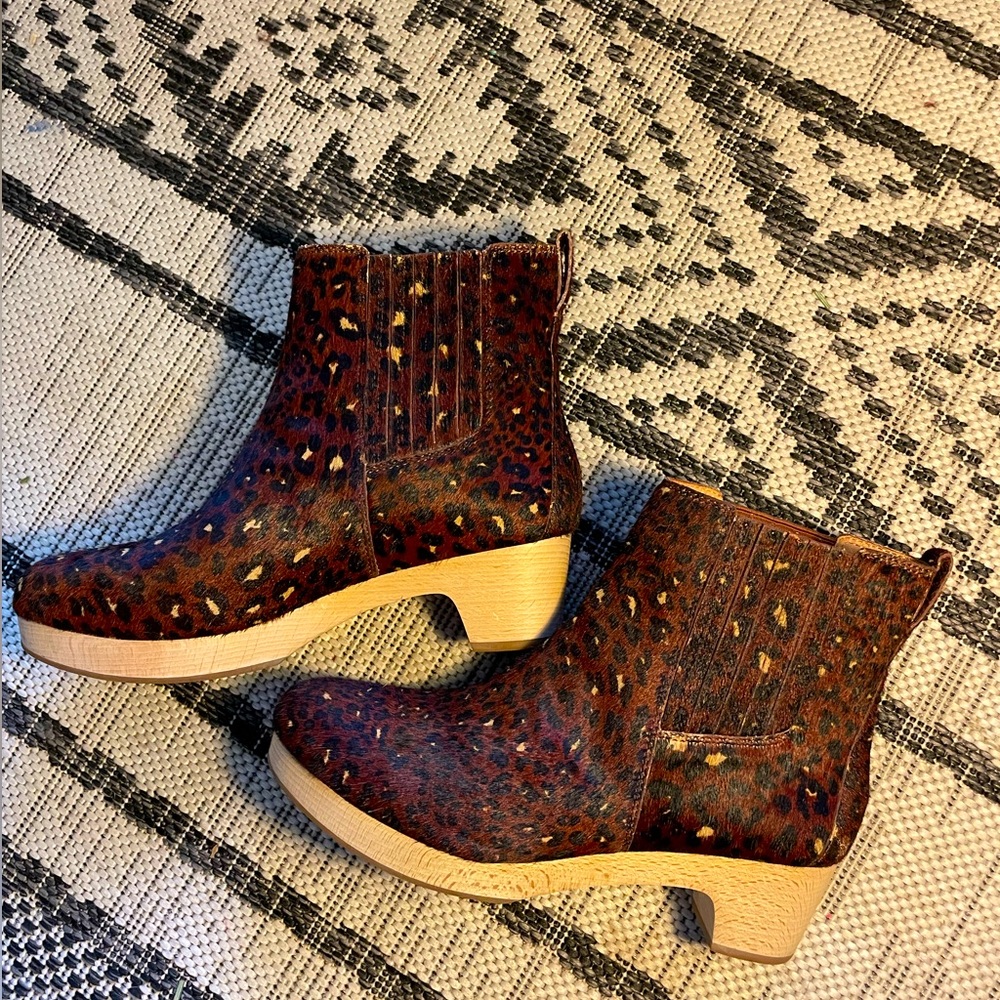 Madewell leather clog boots